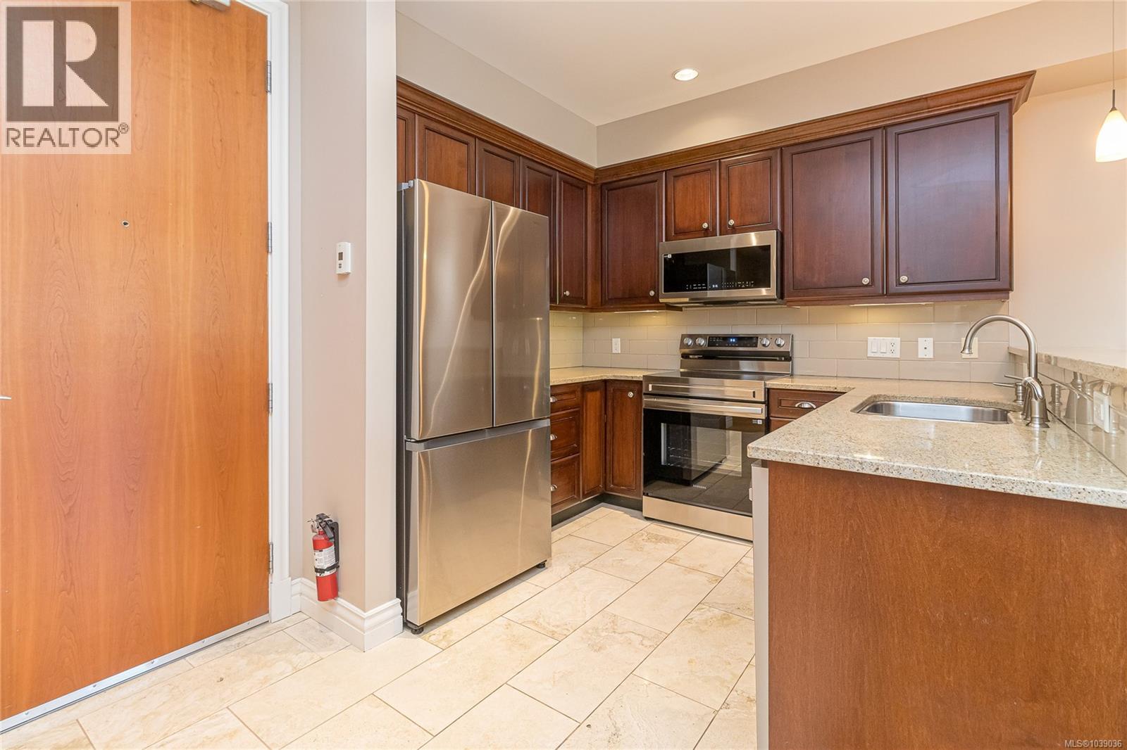 215 1325 Bear Mountain Pkwy, Langford, British Columbia  V9B 6T8 - Photo 24 - 1039036