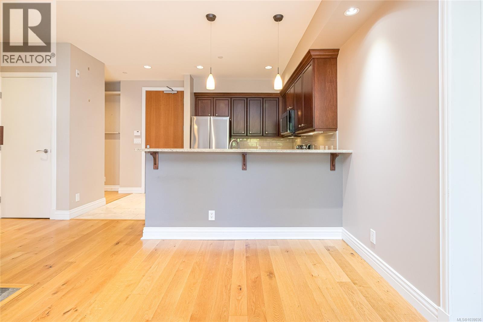 215 1325 Bear Mountain Pkwy, Langford, British Columbia  V9B 6T8 - Photo 30 - 1039036