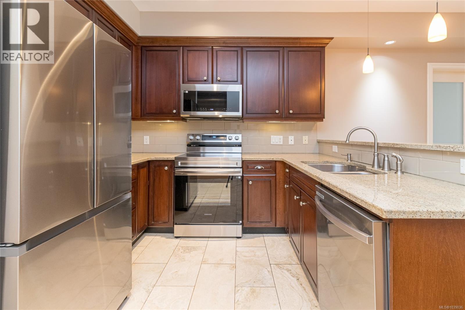 215 1325 Bear Mountain Pkwy, Langford, British Columbia  V9B 6T8 - Photo 22 - 1039036