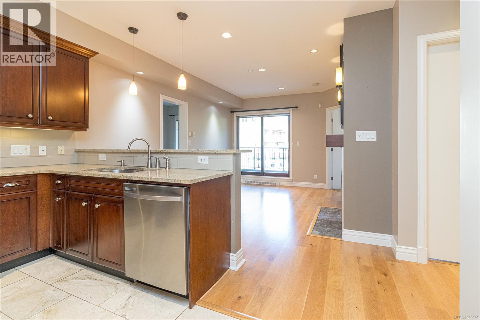 215 1325 Bear Mountain Pkwy, Langford, British Columbia  V9B 6T8 - Photo 23 - 1039036