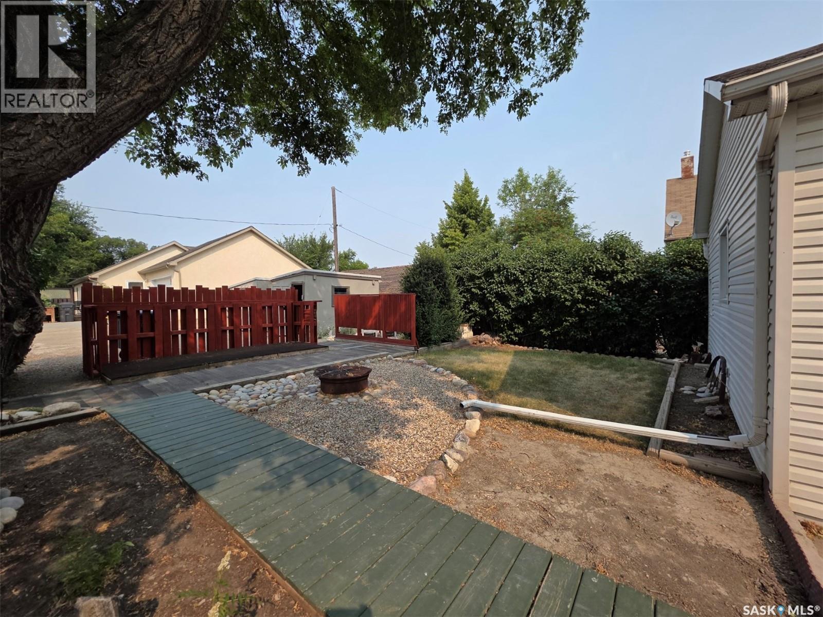 212 6th Avenue Ne, Swift Current, Saskatchewan  S9H 2M2 - Photo 17 - SK045027