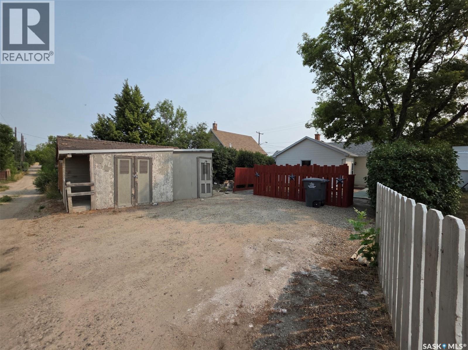 212 6th Avenue Ne, Swift Current, Saskatchewan  S9H 2M2 - Photo 18 - SK045027