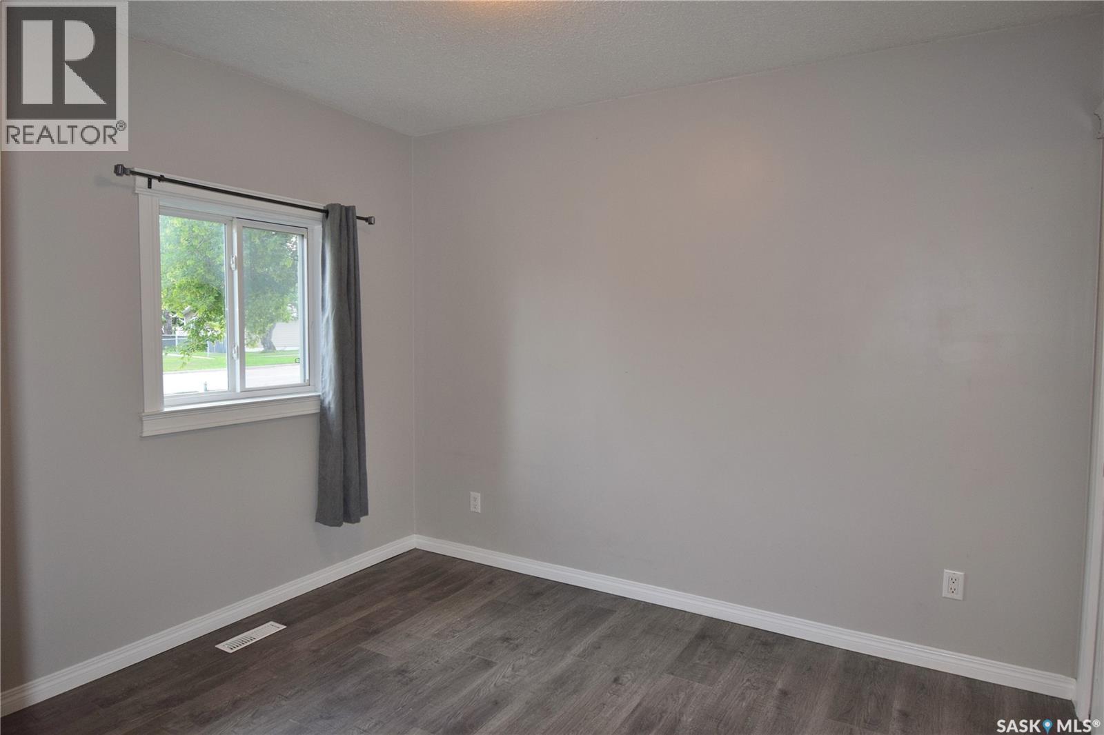 1234 15th Street W, Prince Albert, Saskatchewan  S6V 3S6 - Photo 7 - SK044959