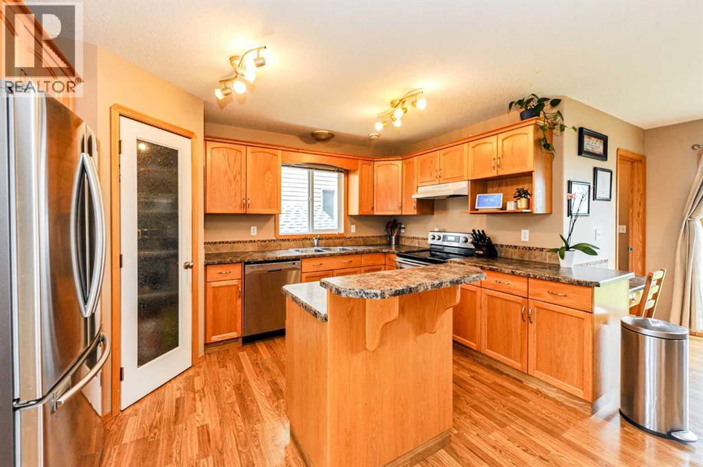 7310 46 Avenue, Camrose, Alberta  T4V 1X9 - Photo 12 - A2330111