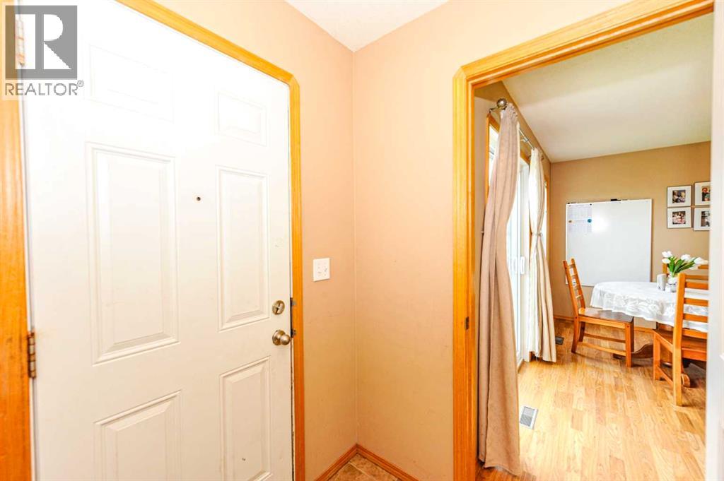 7310 46 Avenue, Camrose, Alberta  T4V 1X9 - Photo 34 - A2330111