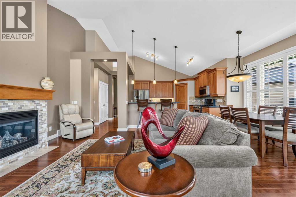 66 Evercreek Bluffs View SW, Calgary, Alberta  T2Y 4V6 - Photo 19 - A2334749