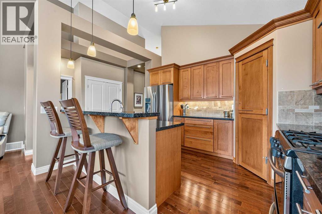 66 Evercreek Bluffs View SW, Calgary, Alberta  T2Y 4V6 - Photo 13 - A2334749