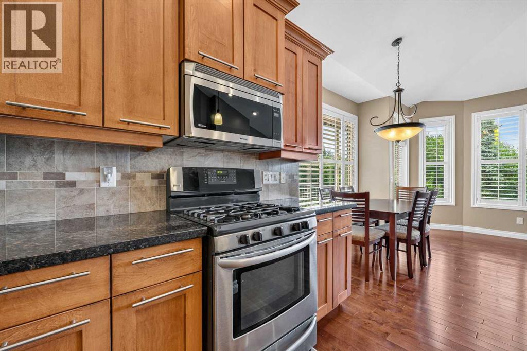 66 Evercreek Bluffs View SW, Calgary, Alberta  T2Y 4V6 - Photo 12 - A2334749