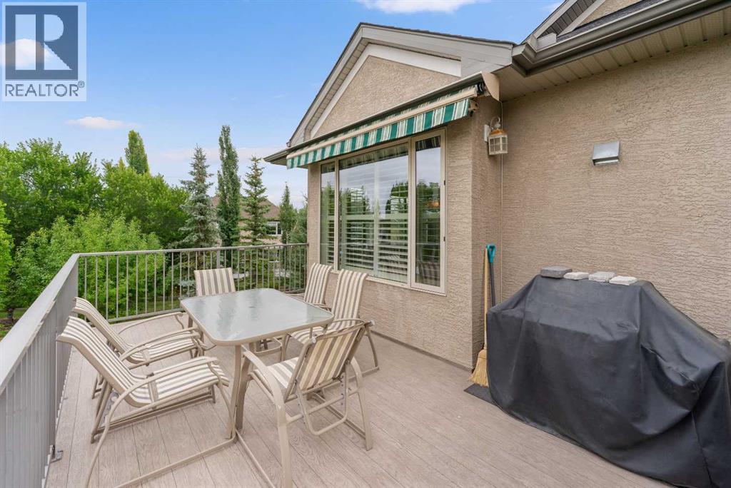 66 Evercreek Bluffs View SW, Calgary, Alberta  T2Y 4V6 - Photo 18 - A2334749
