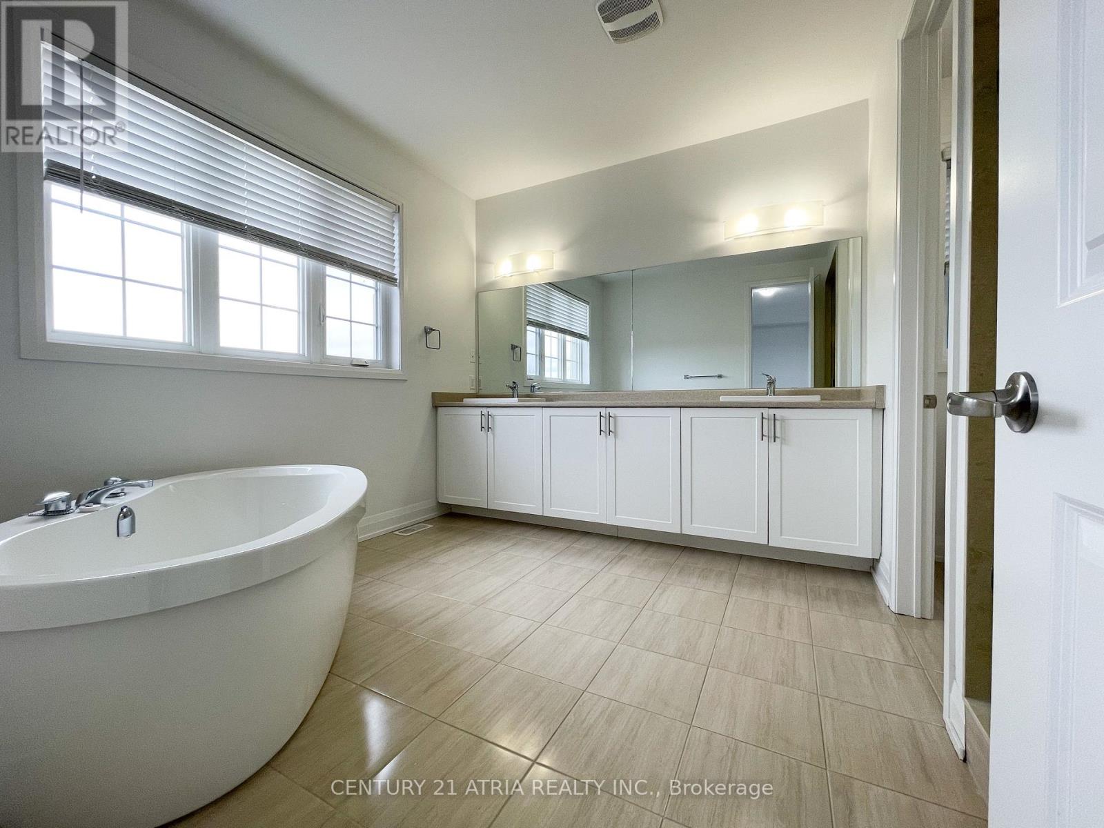 20 Frank Kelly Drive, East Gwillimbury, Ontario  L9N 0V2 - Photo 15 - N13655262
