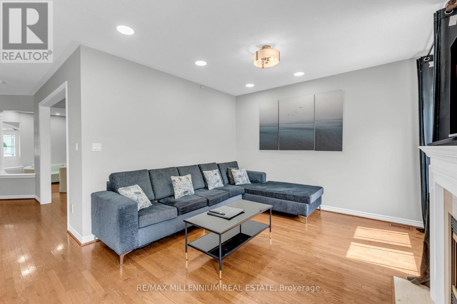 28 Fogerty Street, Brampton, Ontario  L6Y 5K2 - Photo 12 - W13655240