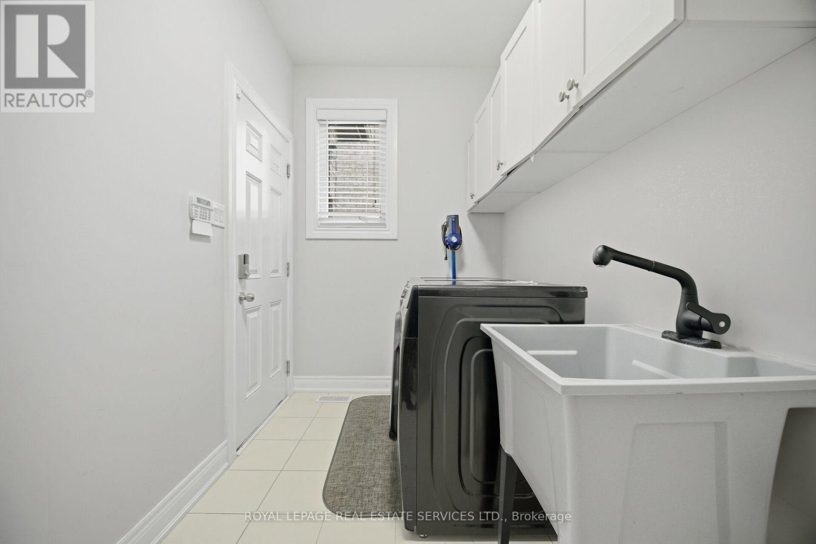 8 Wardsville Drive, Brampton, Ontario  L6Y 0T7 - Photo 32 - W13655260