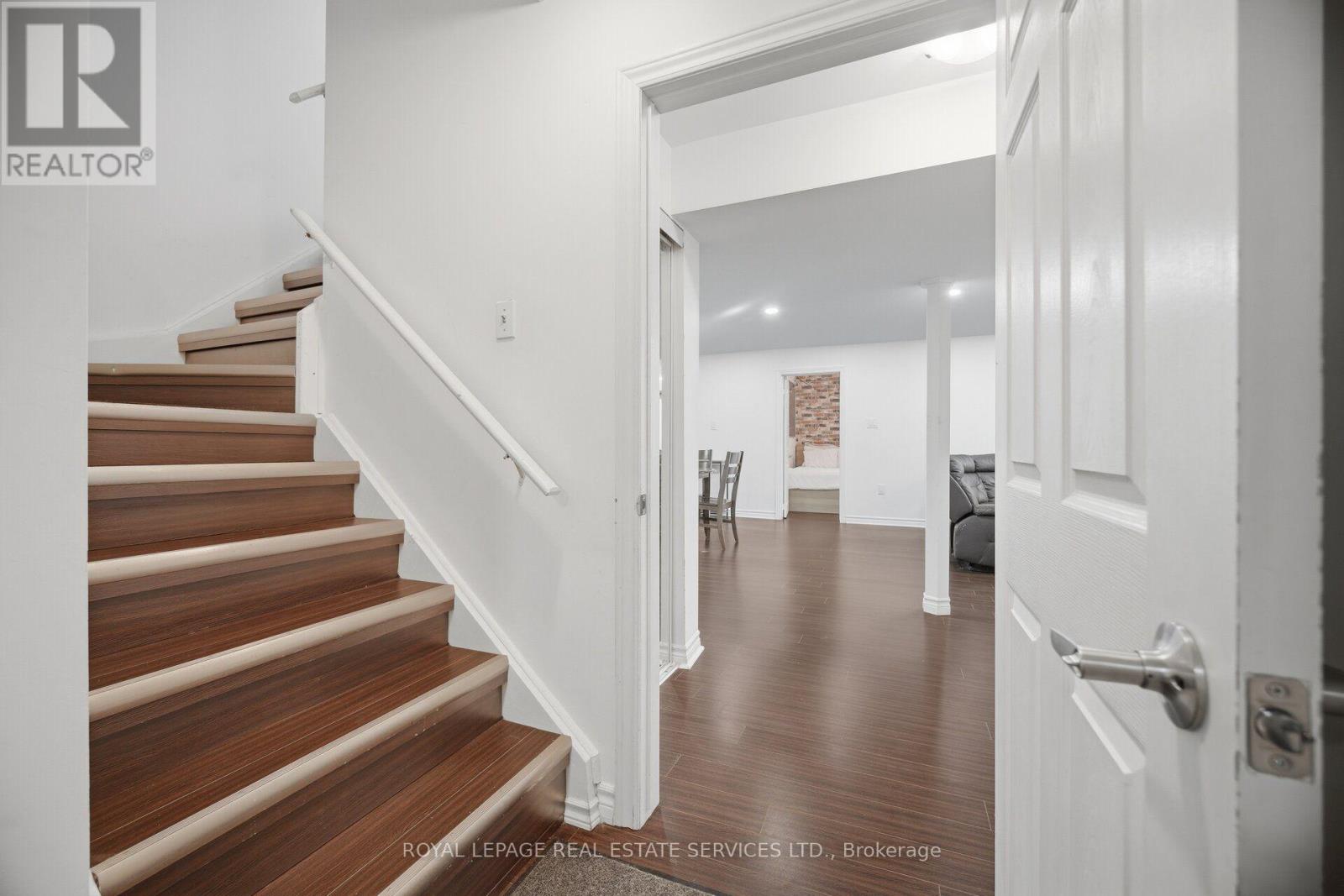 8 Wardsville Drive, Brampton, Ontario  L6Y 0T7 - Photo 34 - W13655260