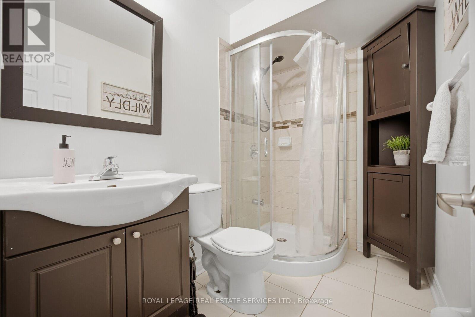 8 Wardsville Drive, Brampton, Ontario  L6Y 0T7 - Photo 43 - W13655260