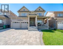 8 WARDSVILLE DRIVE, Brampton, Ontario