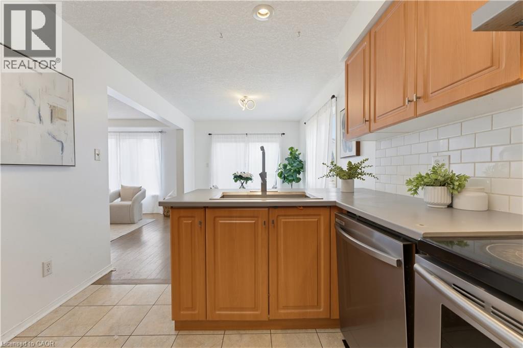 589 Mortimer Drive, Cambridge, Ontario  N3H 5M6 - Photo 7 - 40853427