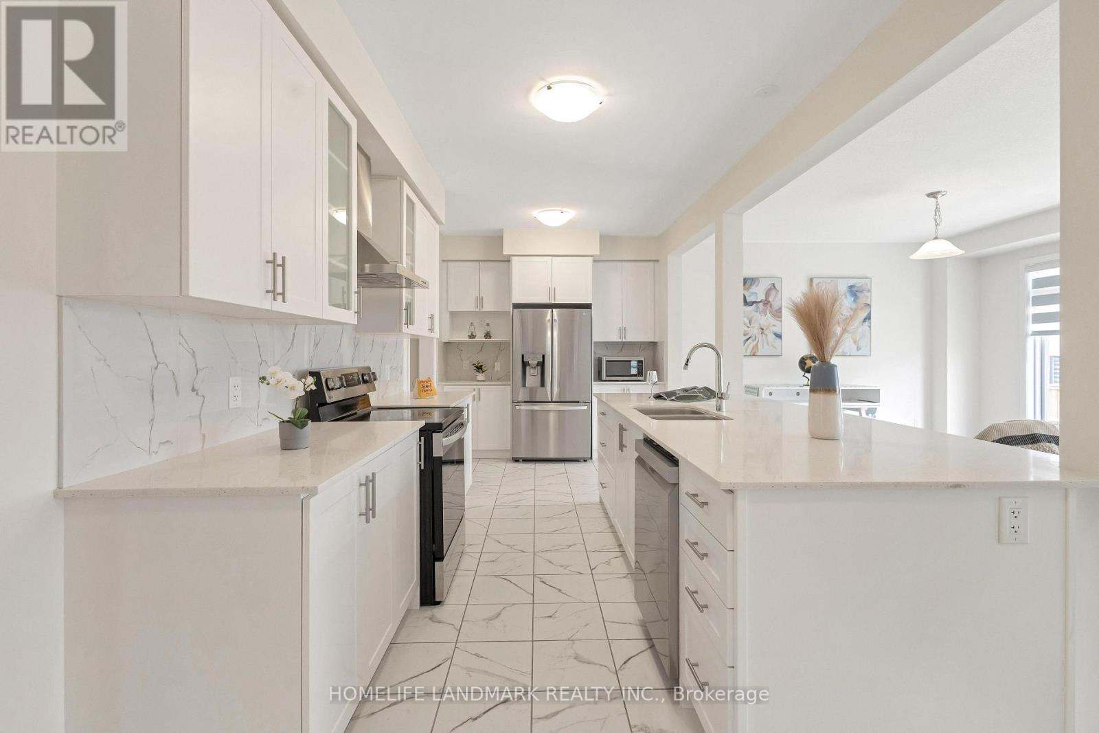 285 Broadacre Drive, Kitchener, Ontario  N2R 0S6 - Photo 5 - X13655268