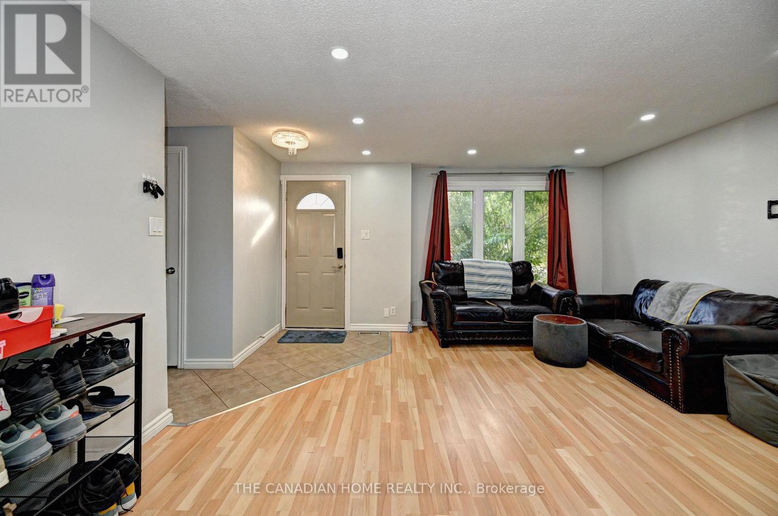 489 Strasburg Road, Kitchener, Ontario  N2E 1P1 - Photo 3 - X13655284