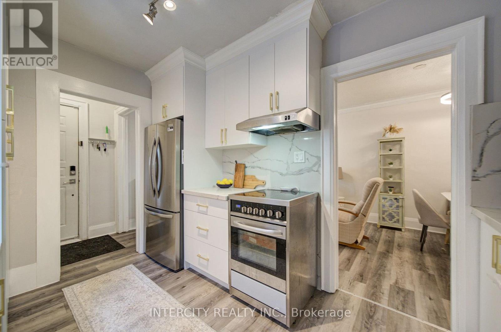 256 Blantyre Avenue, Toronto, Ontario  M1N 2S1 - Photo 10 - E13597794