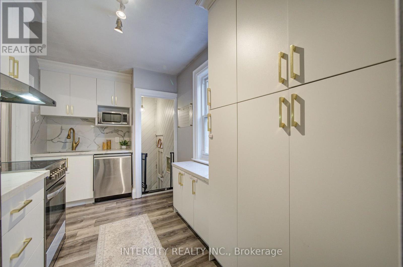 256 Blantyre Avenue, Toronto, Ontario  M1N 2S1 - Photo 12 - E13597794
