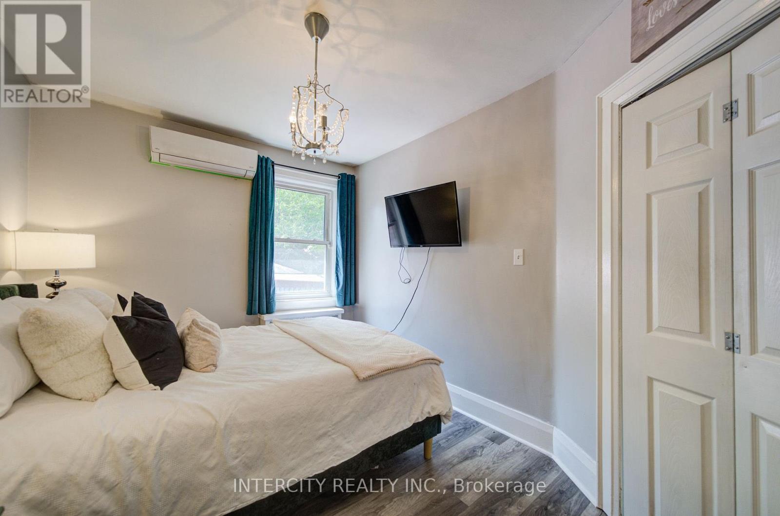 256 Blantyre Avenue, Toronto, Ontario  M1N 2S1 - Photo 14 - E13597794