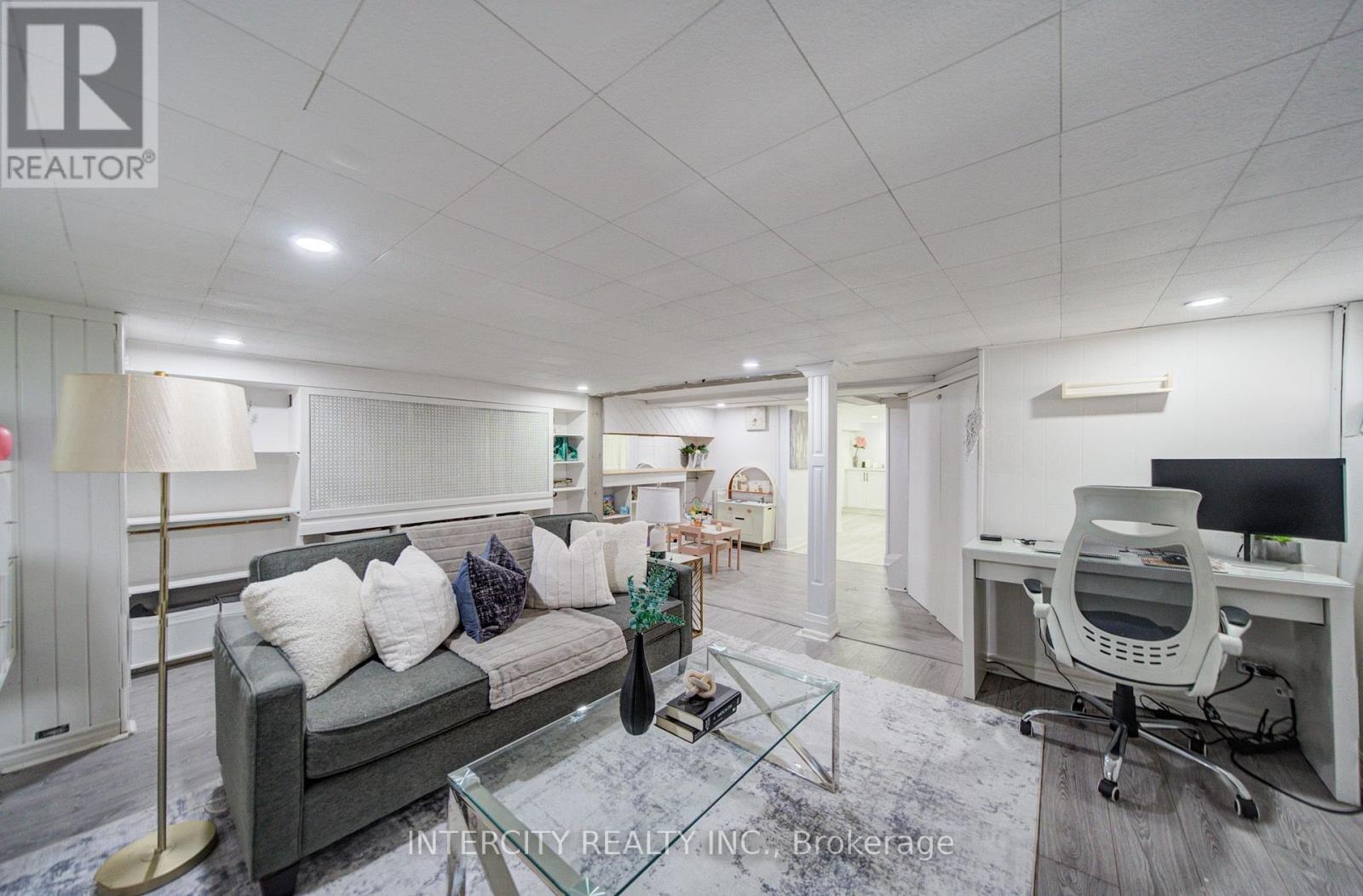 256 Blantyre Avenue, Toronto, Ontario  M1N 2S1 - Photo 25 - E13597794