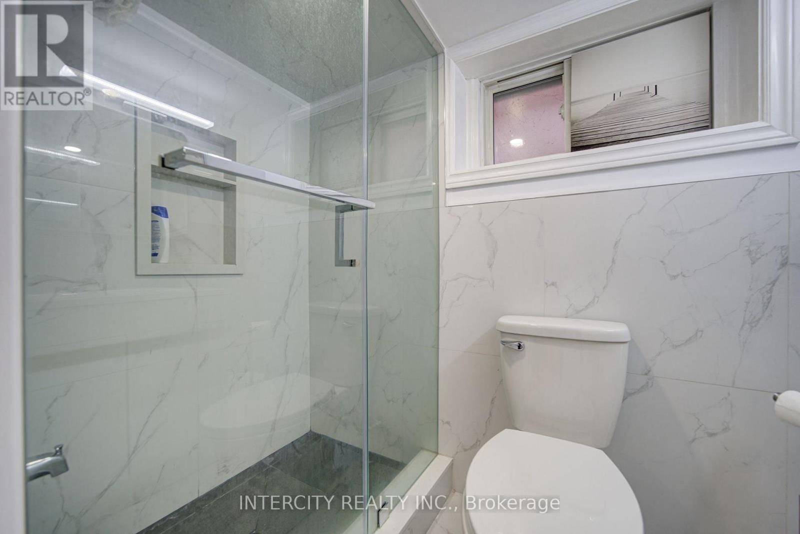 256 Blantyre Avenue, Toronto, Ontario  M1N 2S1 - Photo 30 - E13597794