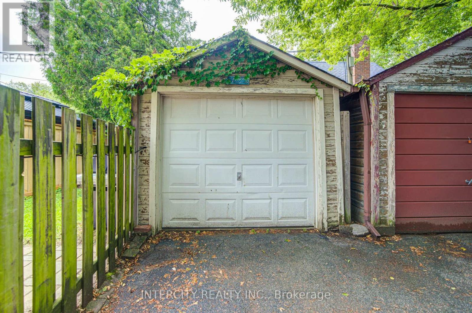 256 Blantyre Avenue, Toronto, Ontario  M1N 2S1 - Photo 34 - E13597794