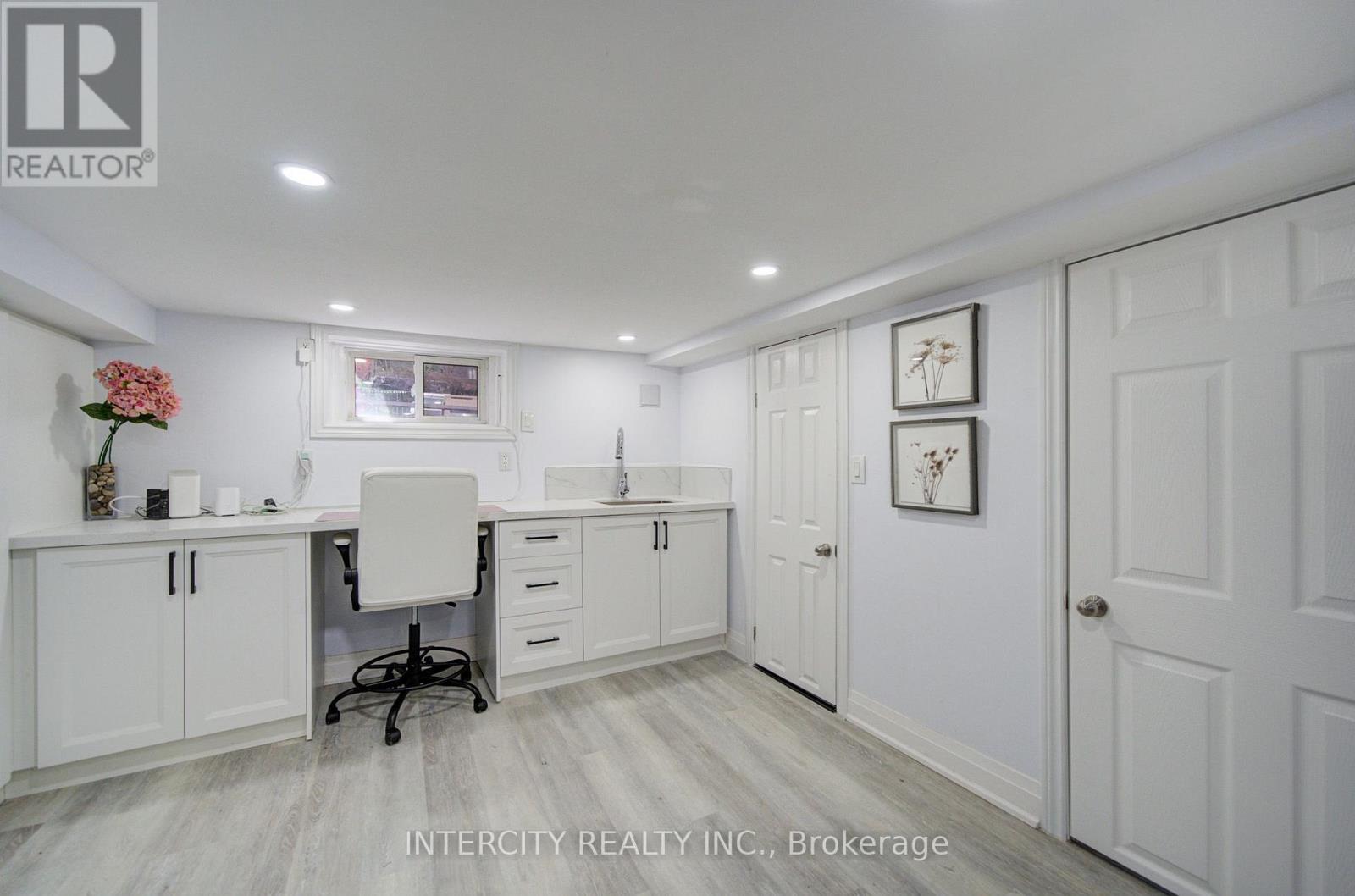 256 Blantyre Avenue, Toronto, Ontario  M1N 2S1 - Photo 24 - E13597794