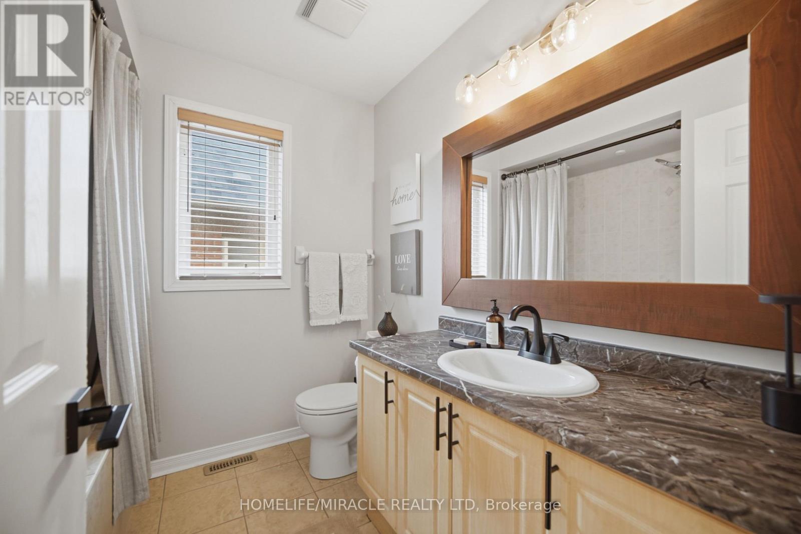 37 Lacebark Court, Brampton, Ontario  L6R 3M7 - Photo 33 - W13565698