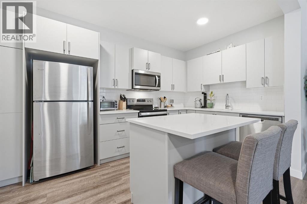 15 Tuscany Summit Square NW, Calgary, Alberta  T3L 0G1 - Photo 4 - A2320613