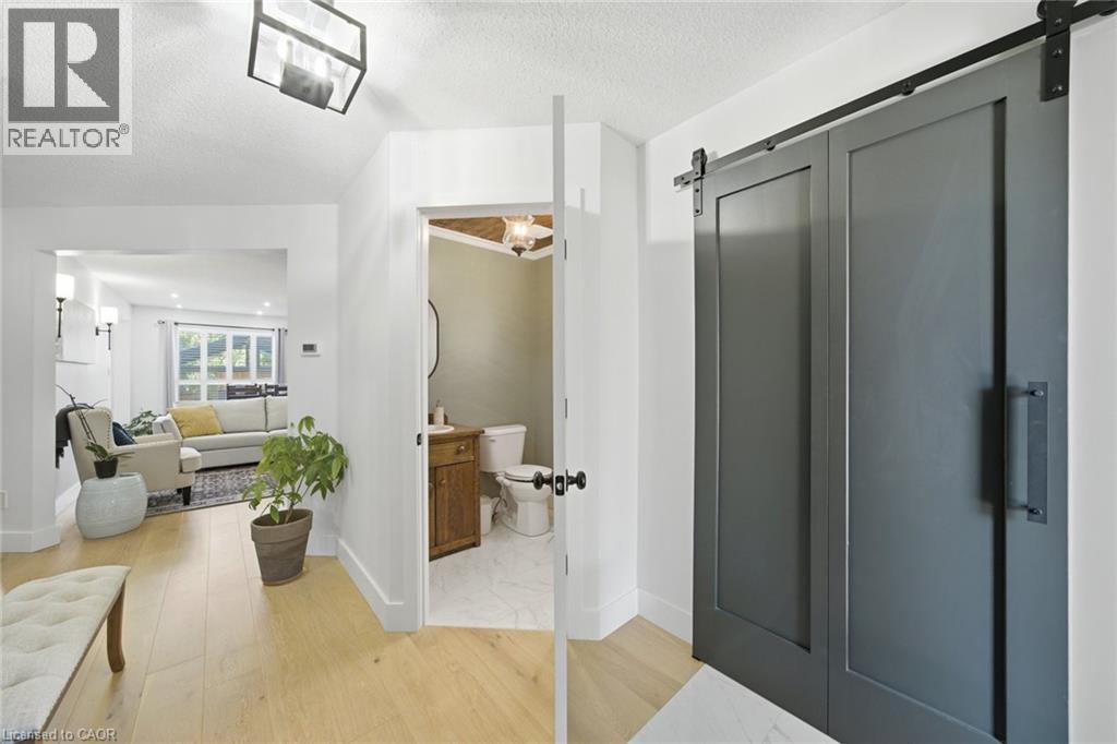 35 Rosebury Way, Hamilton, Ontario  L0R 1W0 - Photo 3 - 40843662