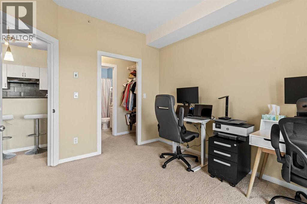 1404, 604 East Lake Boulevard NE, Airdrie, Alberta  T4A 0G6 - Photo 11 - A2335962