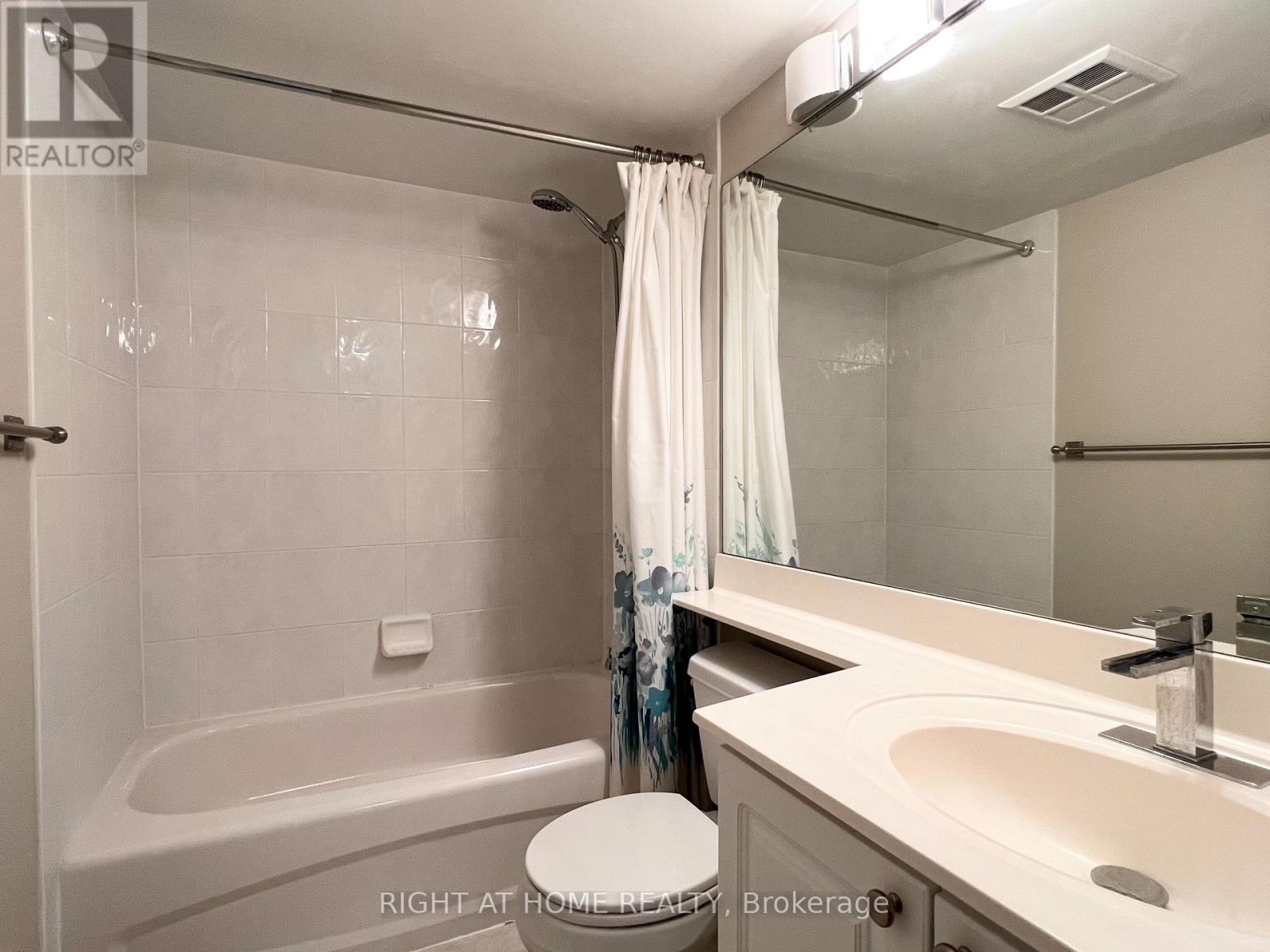702 - 28 Harrison Garden Boulevard, Toronto, Ontario M2N 7B5 - Photo 11 - C13655304