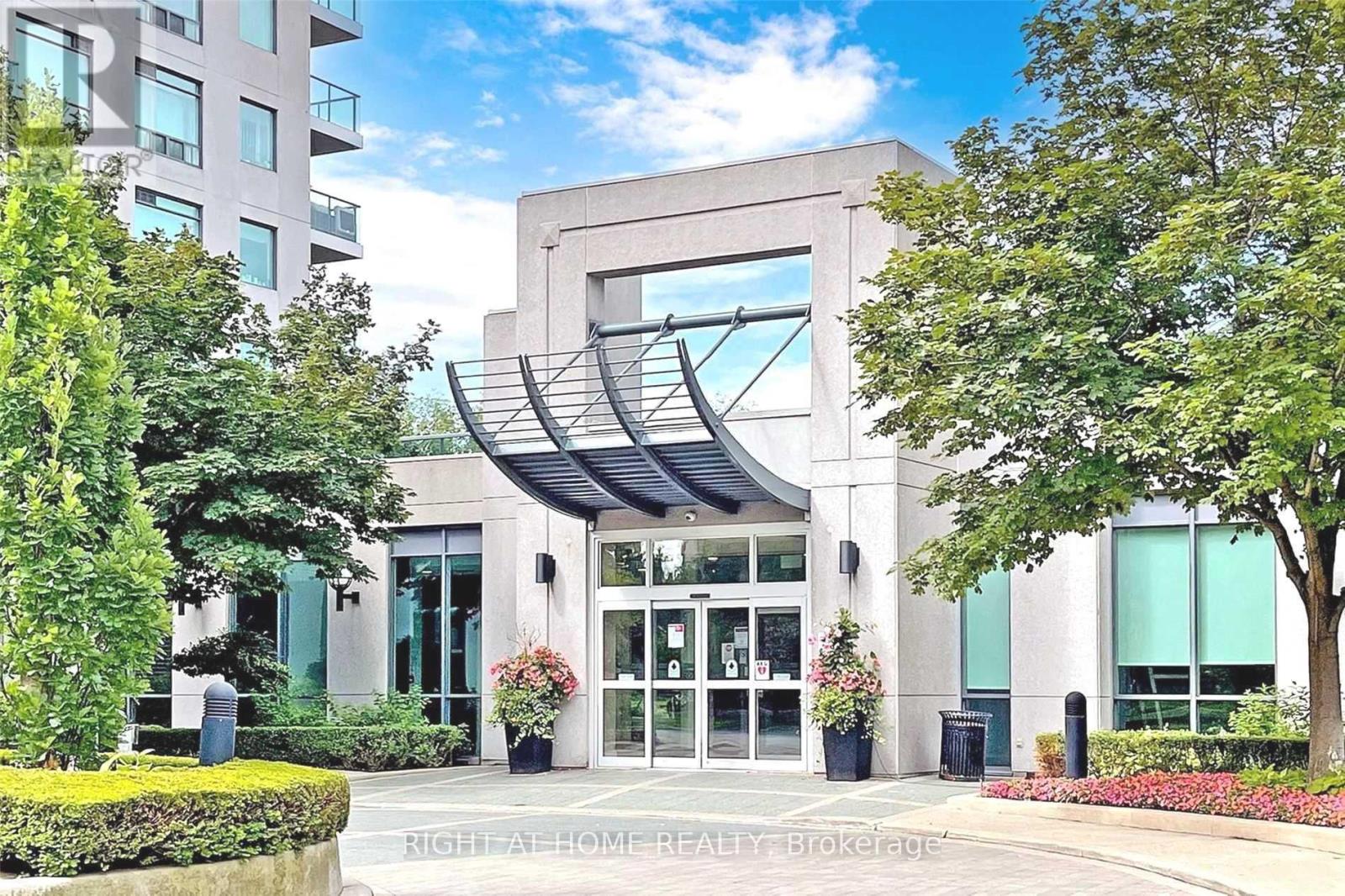 702 - 28 Harrison Garden Boulevard, Toronto, Ontario M2N 7B5 - Photo 2 - C13655304