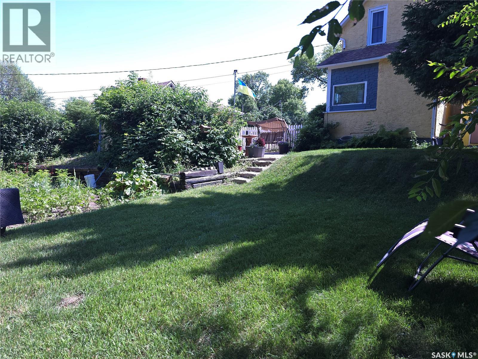 36 21st Street E, Prince Albert, Saskatchewan  S6V 1L8 - Photo 31 - SK043016