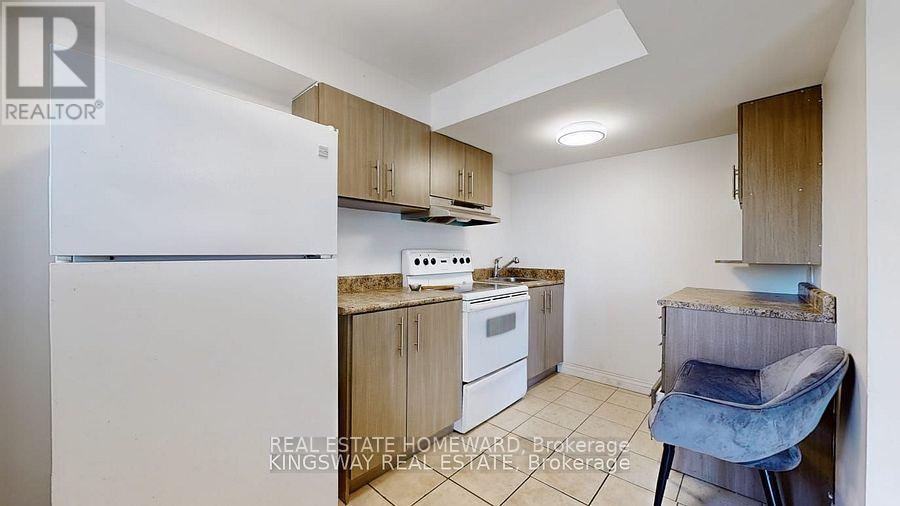 W/o - 117 Primeau Drive, Aurora, Ontario L4G 6Z6 - Photo 3 - N13535868
