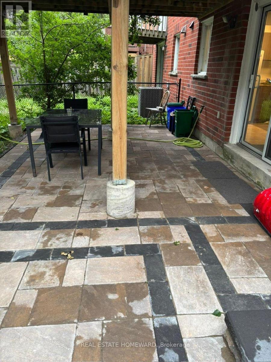 W/o - 117 Primeau Drive, Aurora, Ontario L4G 6Z6 - Photo 2 - N13535868