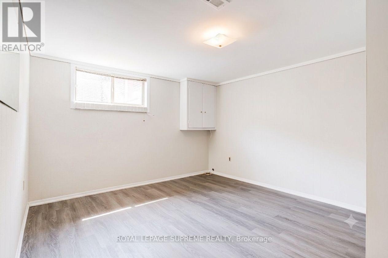 Bsmt - 5 Paramount Court, Toronto, Ontario  M6M 2L3 - Photo 16 - W13655306