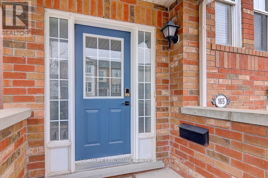 165 - 5980 Whitehorn Avenue, Mississauga (East Credit), Ontario  L5V 2Y3 - Photo 2 - W13655310