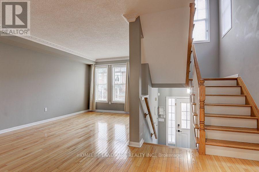 165 - 5980 Whitehorn Avenue, Mississauga (East Credit), Ontario  L5V 2Y3 - Photo 4 - W13655310