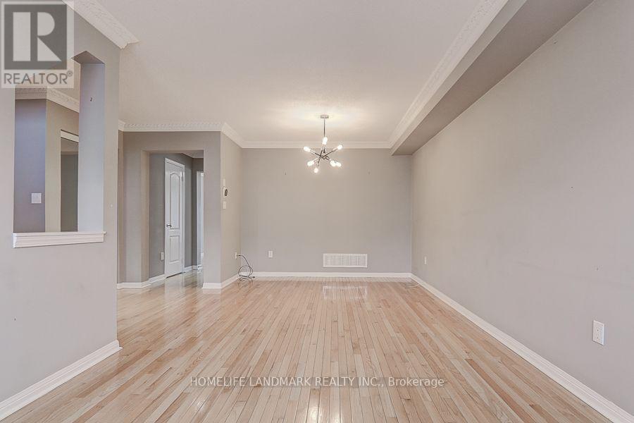 165 - 5980 Whitehorn Avenue, Mississauga (East Credit), Ontario  L5V 2Y3 - Photo 7 - W13655310