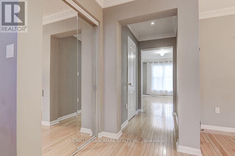 165 - 5980 Whitehorn Avenue, Mississauga (East Credit), Ontario  L5V 2Y3 - Photo 8 - W13655310