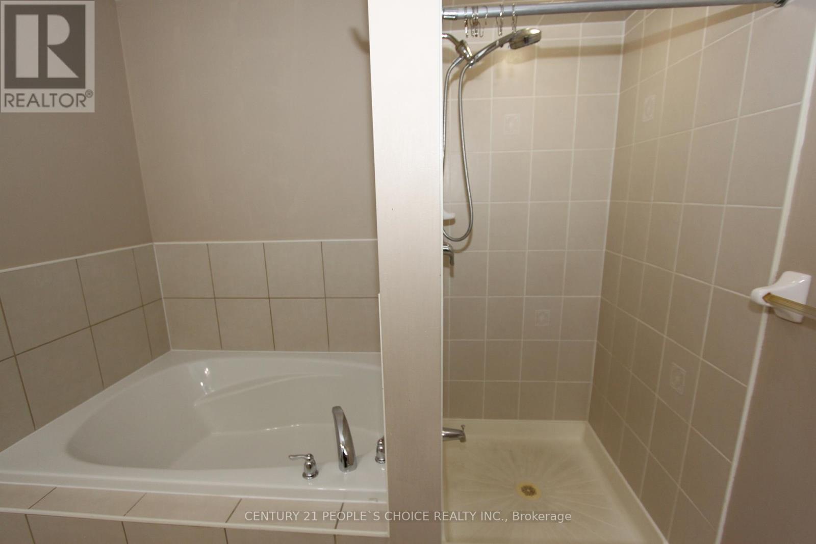 14 Thornbush Boulevard, Brampton, Ontario  L7A 0K5 - Photo 24 - W13655316