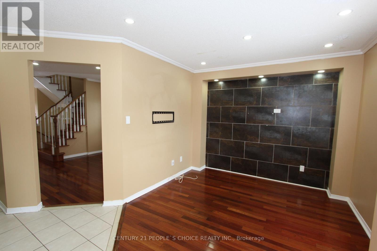 14 Thornbush Boulevard, Brampton, Ontario  L7A 0K5 - Photo 5 - W13655316