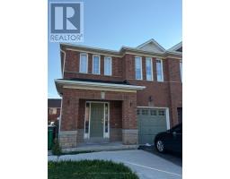 14 THORNBUSH BOULEVARD, Brampton, Ontario