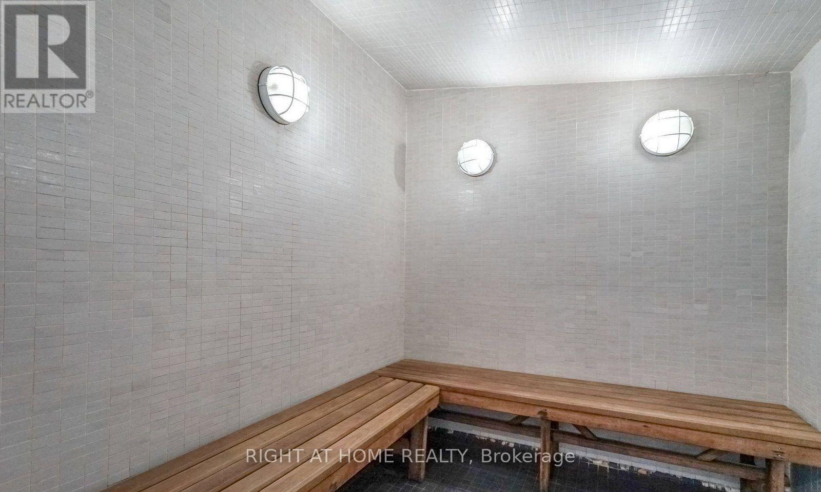 1710 - 223 Webb Drive, Mississauga, Ontario  L5B 0E8 - Photo 30 - W13633184