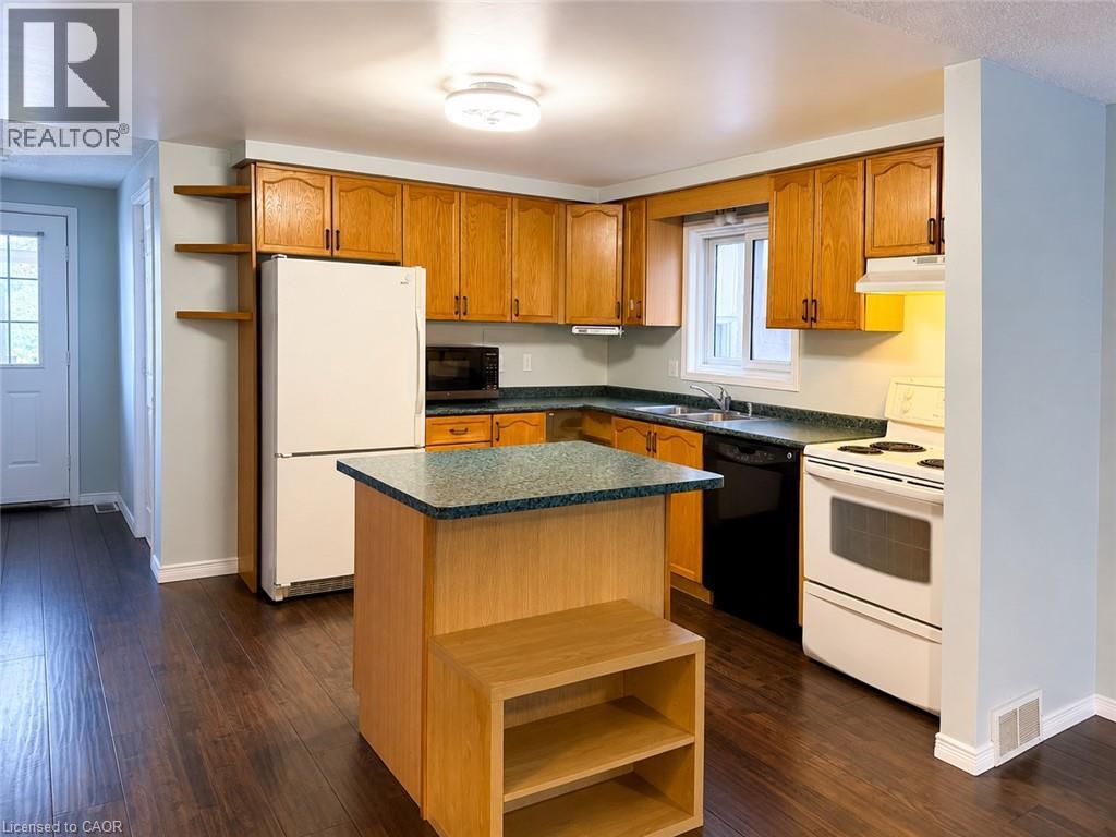 321 Sable Court, Waterloo, Ontario  N2K 3Z4 - Photo 4 - 40847347