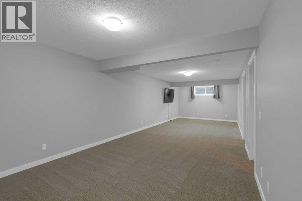 137 Willow Park, Cochrane, Alberta  T4C 2N3 - Photo 17 - A2334193