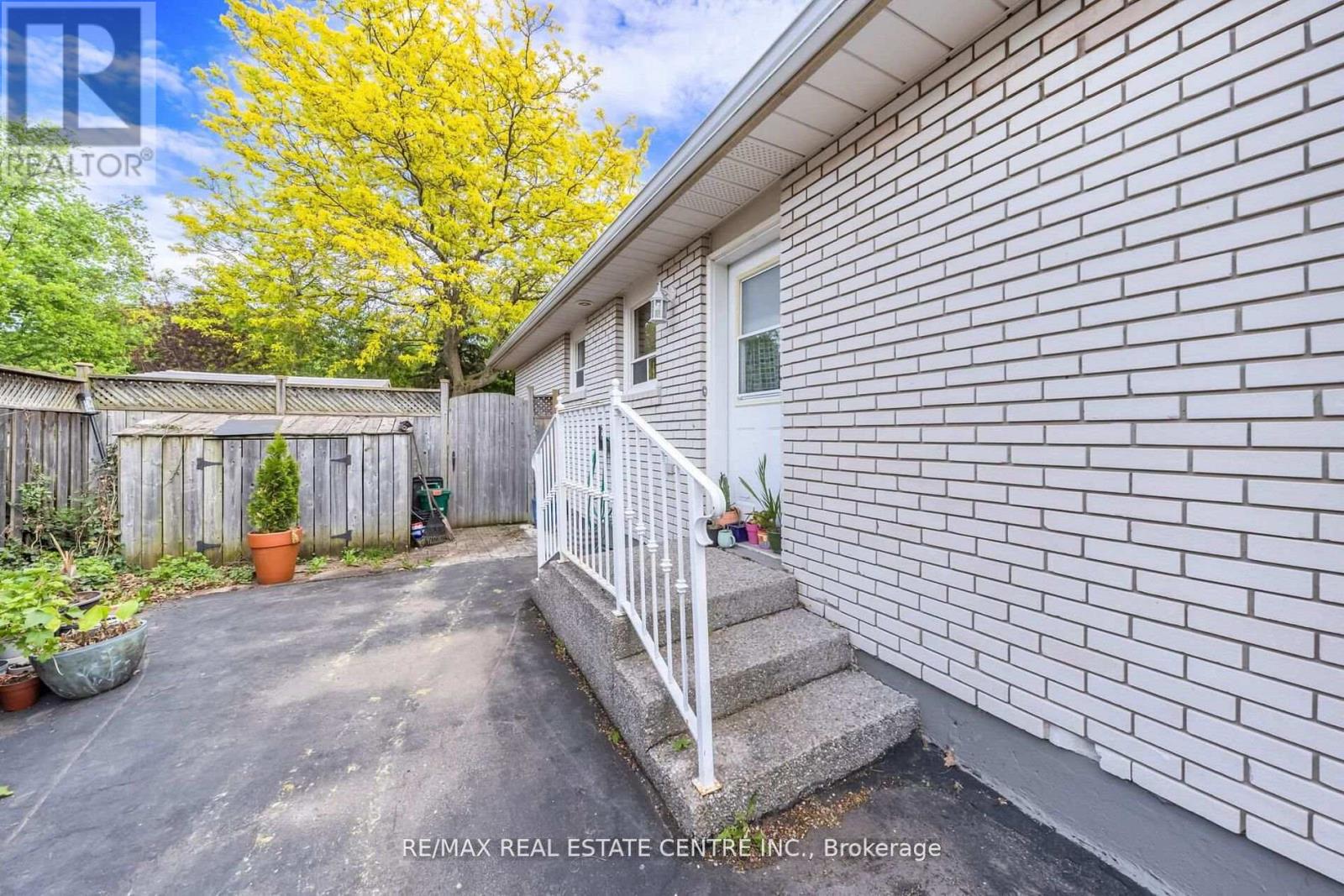 126 Culham Street, Oakville, Ontario  L6H 1G5 - Photo 4 - W13642630